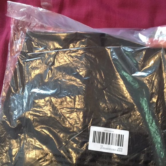 Chico’s So Slimming Crop Pant Black - Picture 7 of 8